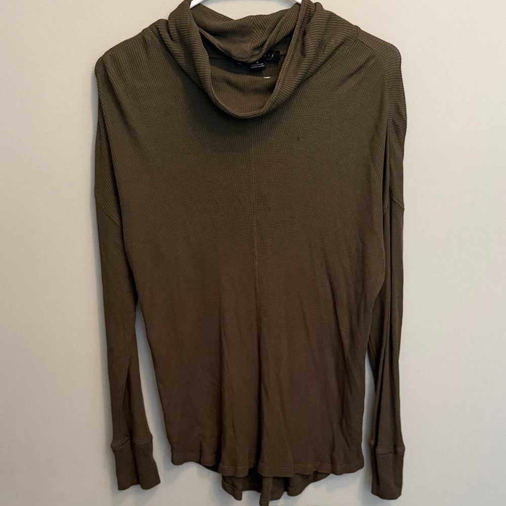 Sanctuary Olive Green Textured Long Sleeve Tunic Top. Size Medium
